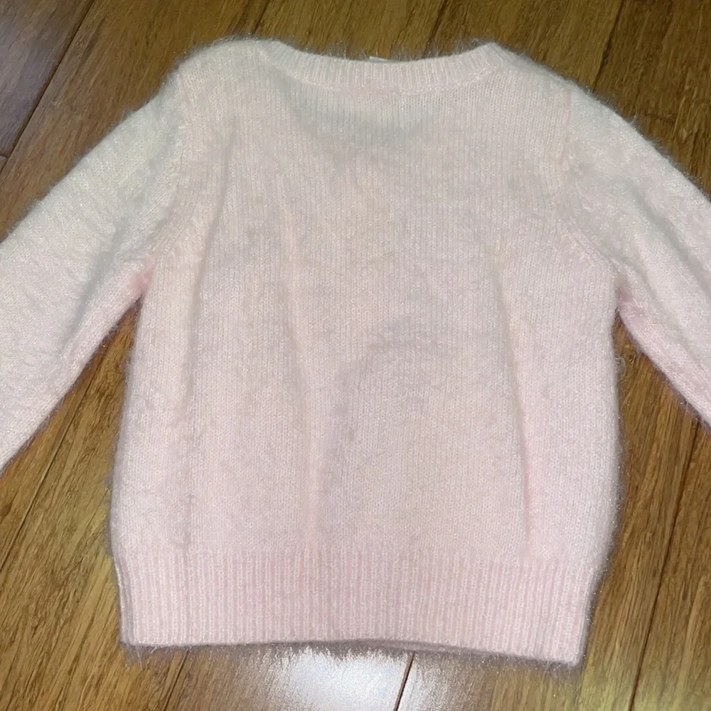 EUC Gymboree girls pink fuzzy and soft sweater size small (5-6)